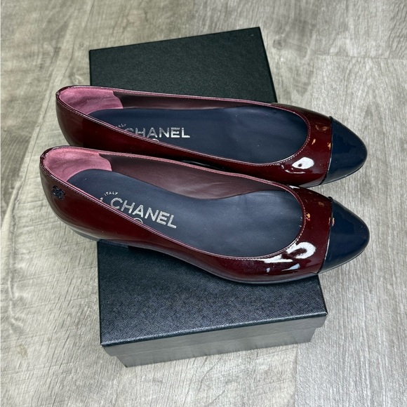 Authentic CHANEL Ballet Flats 
Size 36 1/2 - Picture 5 of 10